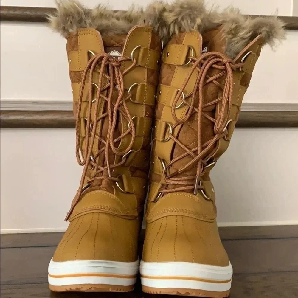 Lace-Up Faux Fur Boots Studded Tan Size 8 New